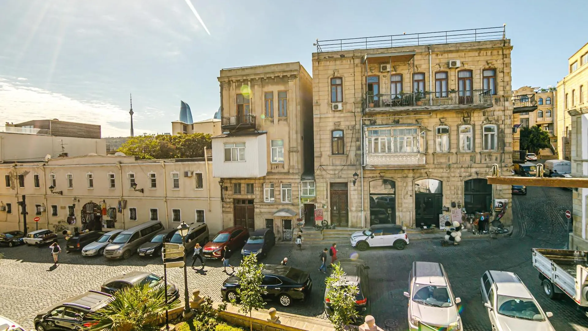 Апартаменты Little Gem In The Old City - One Bedroom Баку Азербайджан