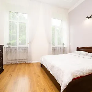 https://lviv-city-rent.hotelslviv.net